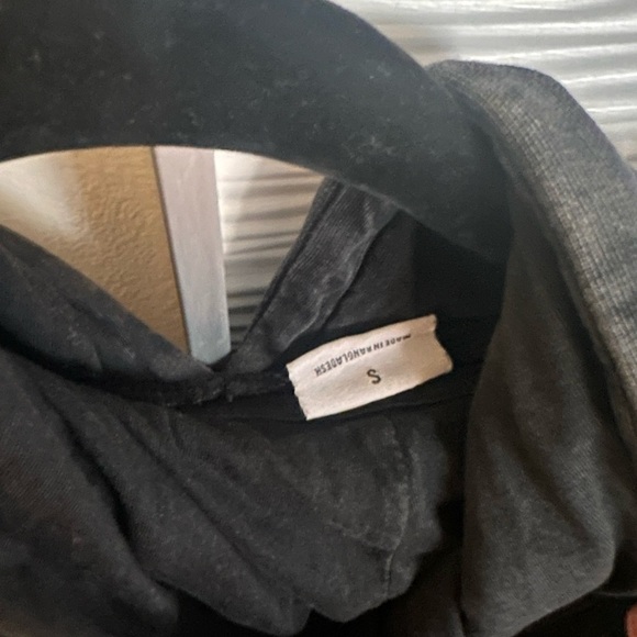 Gymshark Men's power washed Black Hoodie - Picture 6 of 6